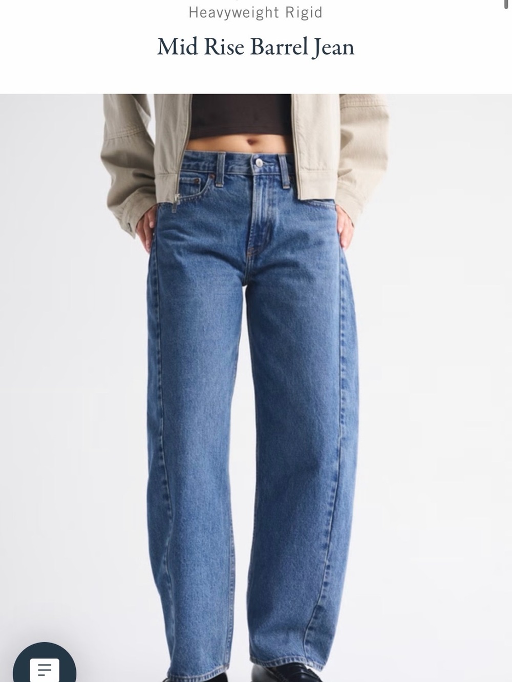Abercrombie & Fitch Mid-Rise Curve Love Barrel Jeans - Blue